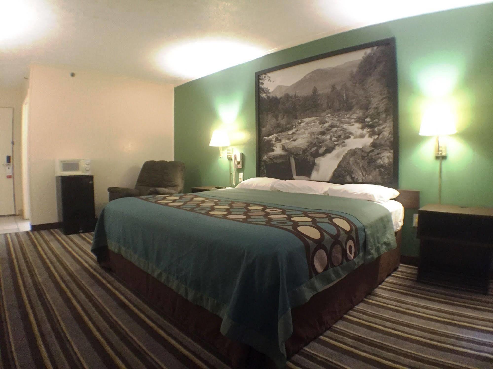 Syracuse Inn イースト・シラキューズ エクステリア 写真