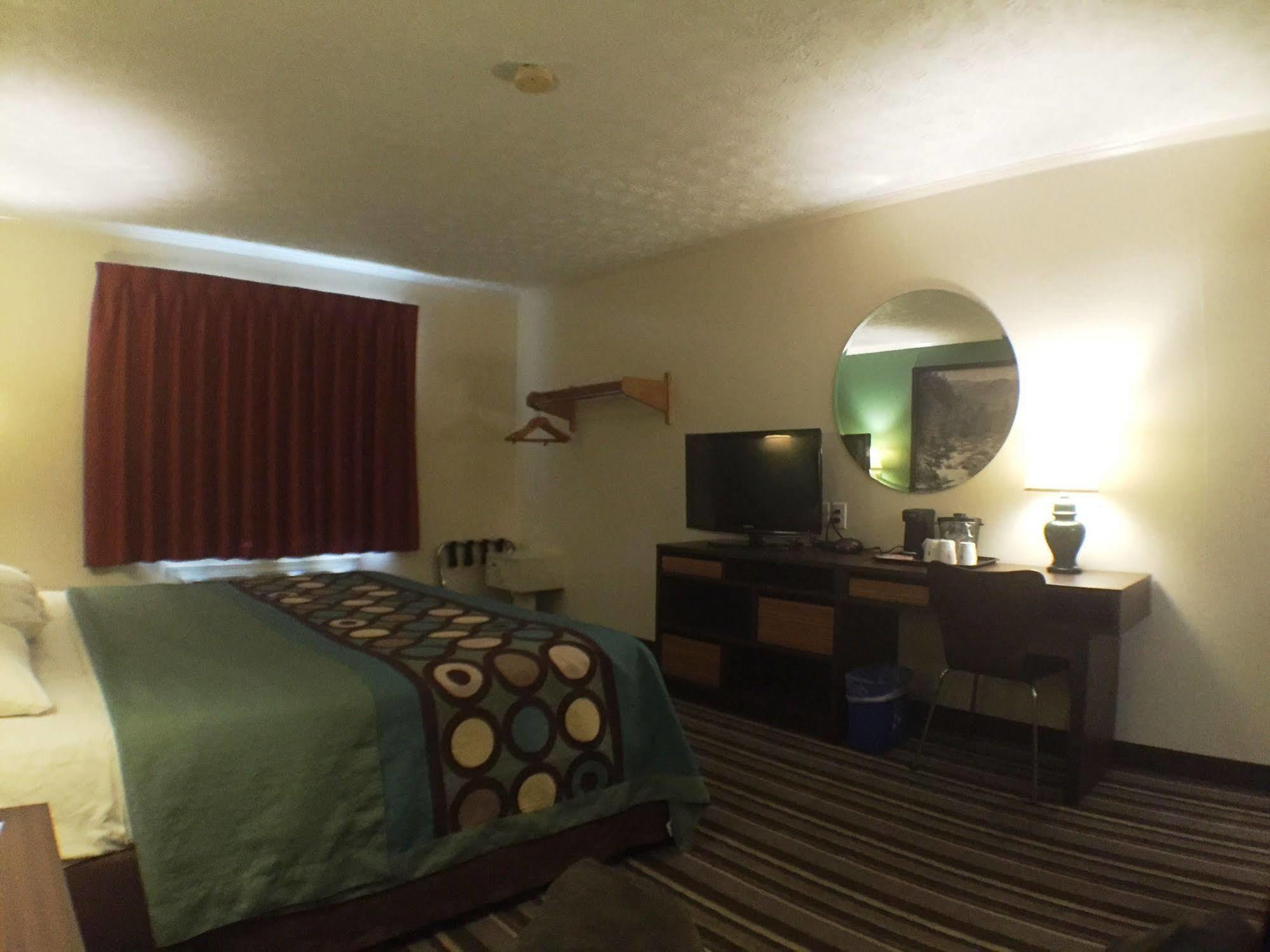 Syracuse Inn イースト・シラキューズ エクステリア 写真