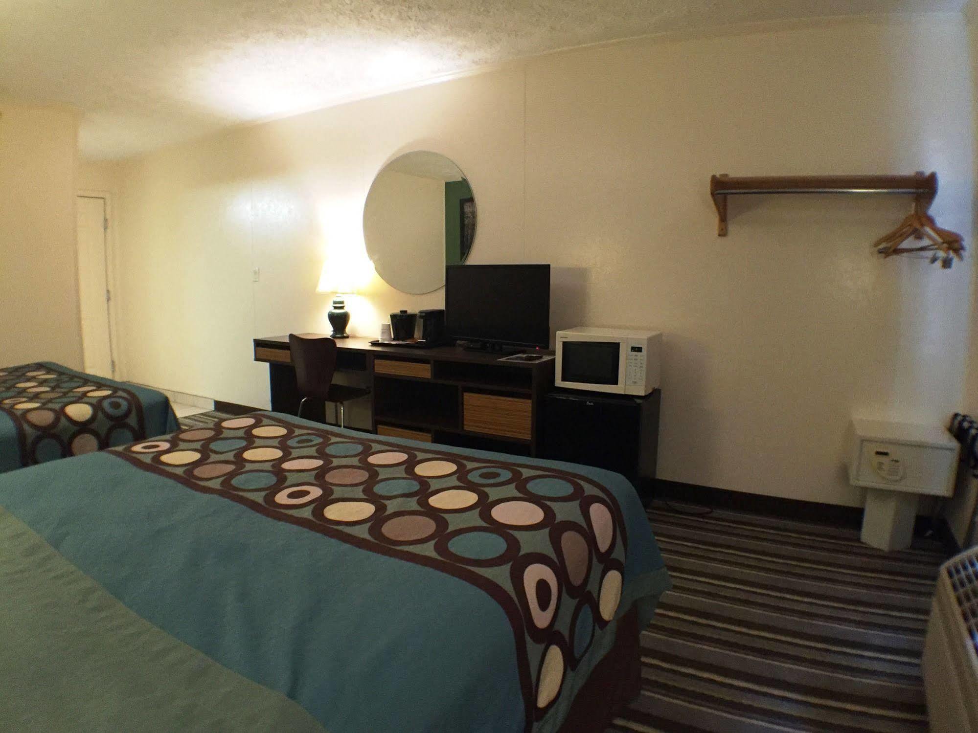 Syracuse Inn イースト・シラキューズ エクステリア 写真