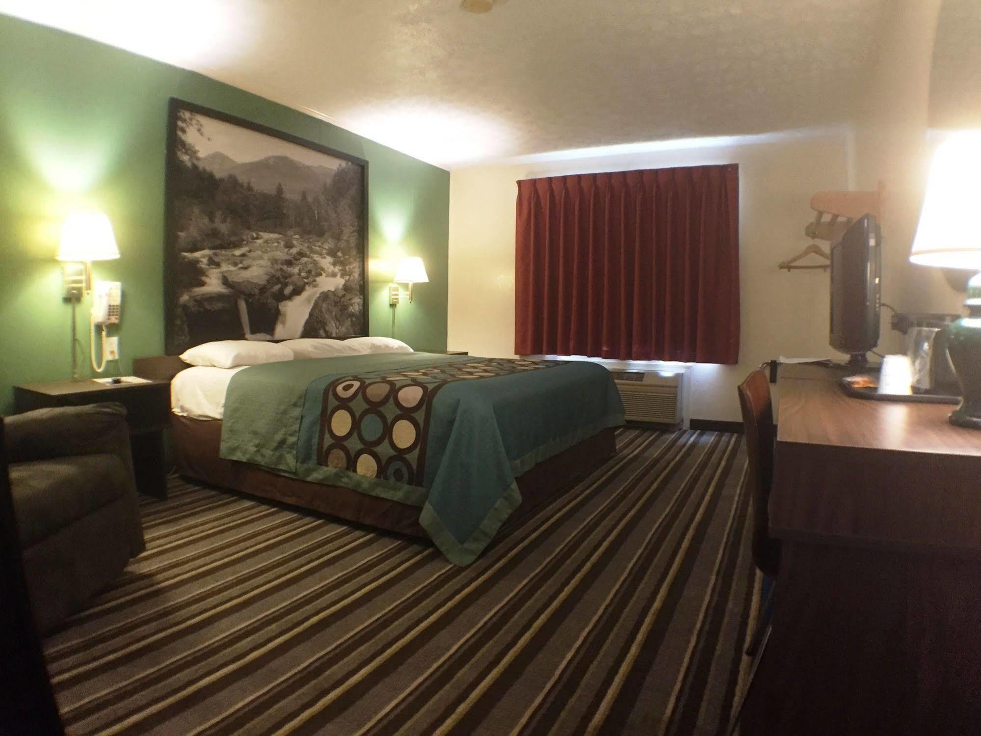 Syracuse Inn イースト・シラキューズ エクステリア 写真