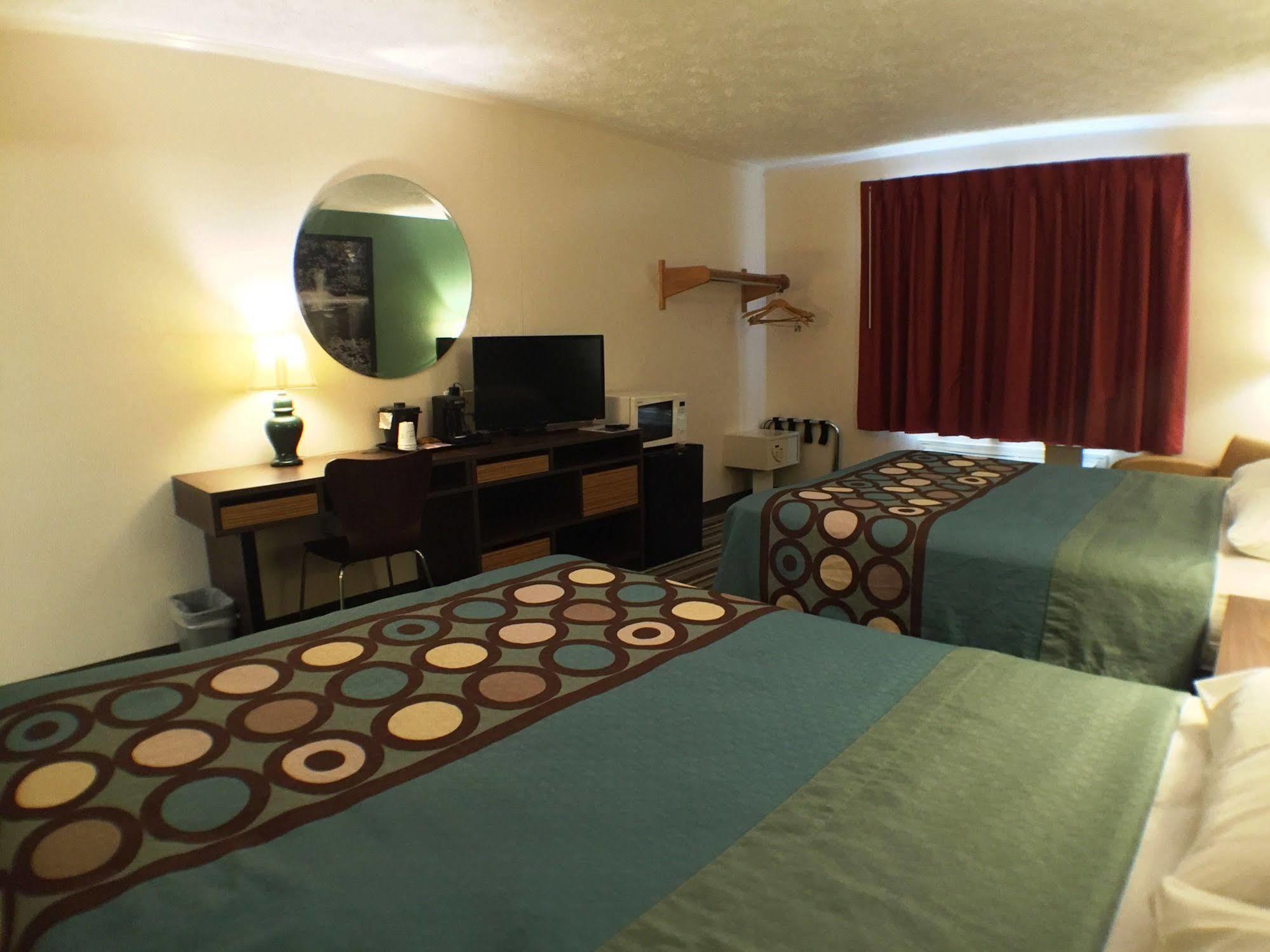 Syracuse Inn イースト・シラキューズ エクステリア 写真